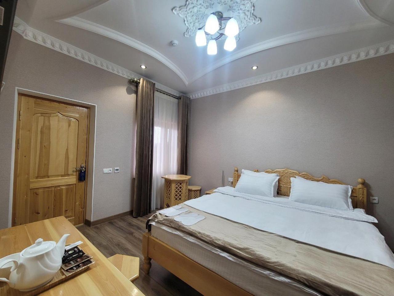 Hanifa Boutique Samarkand Buitenkant foto
